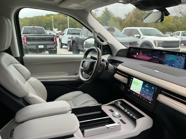 2025 Lincoln Navigator - $79,714