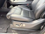 2025 Navigator L Thumbnail 18
