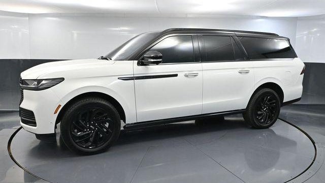2025 Lincoln Navigator L Reserve