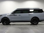 2025 Navigator L Thumbnail 6