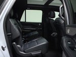 2025 Navigator L Thumbnail 15