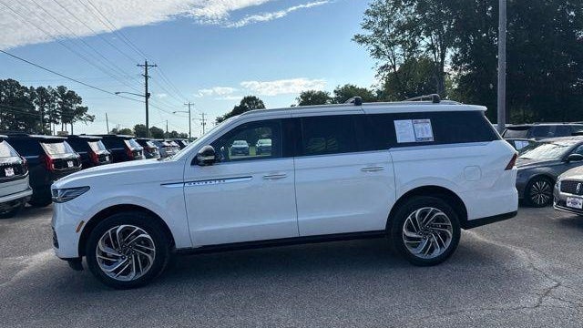 2025 Lincoln Navigator L Reserve
