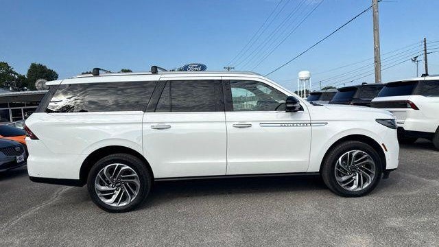 2025 Lincoln Navigator L Reserve