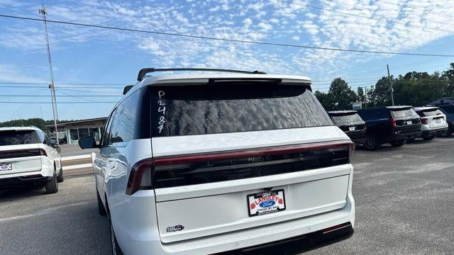 2025 Lincoln Navigator L Reserve