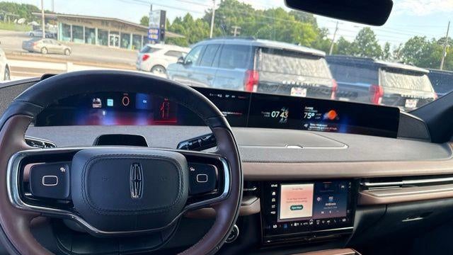 2025 Lincoln Navigator L Reserve