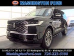2025 Navigator L Thumbnail 1