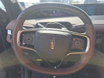 2025 Navigator L Thumbnail 13