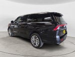 2025 Navigator L Thumbnail 7