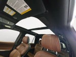 2025 Navigator L Thumbnail 12