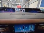 2025 Navigator L Thumbnail 16