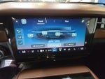 2025 Navigator L Thumbnail 17