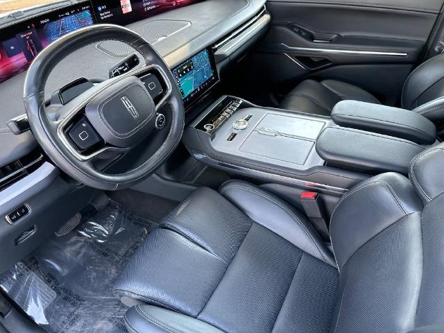 2025 Lincoln Navigator - $79,913