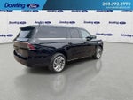 2025 Navigator L Thumbnail 9