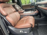 2025 Navigator L Thumbnail 26