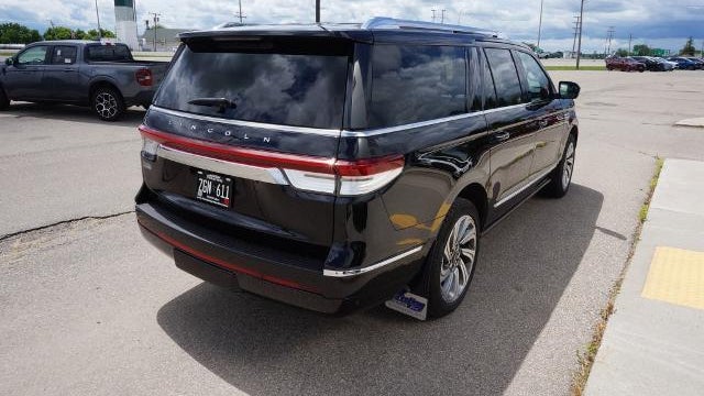 2023 Lincoln Navigator L Reserve