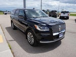 2023 Navigator L Thumbnail 6