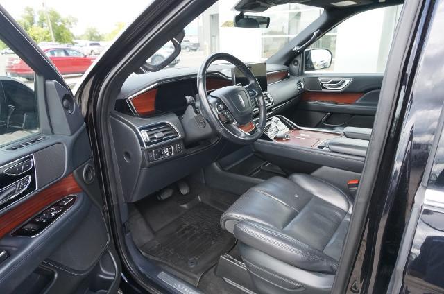 2023 Lincoln Navigator - $55,999