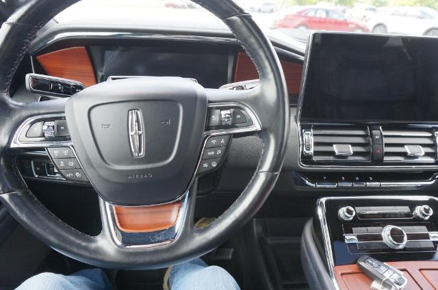 2023 Lincoln Navigator - $55,999