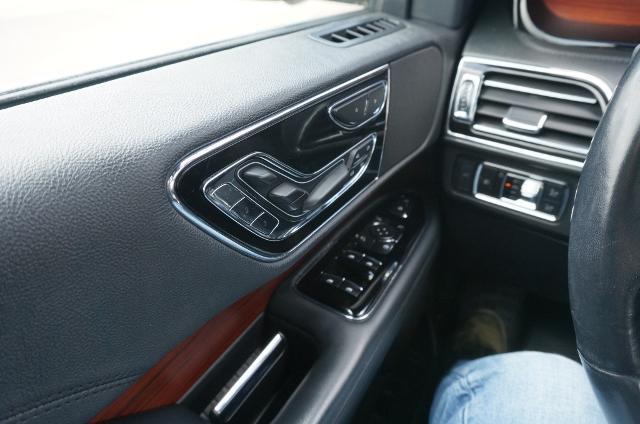2023 Lincoln Navigator - $55,999