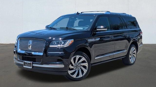 Preowned 2023 Lincoln Navigator L Reserve for Sale