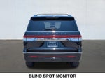 2023 Navigator L Thumbnail 4