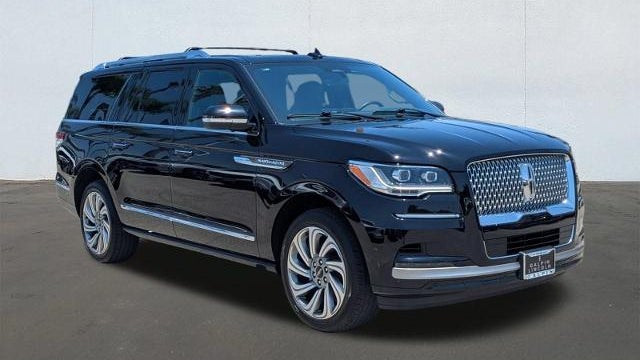 2023 Lincoln Navigator L Reserve