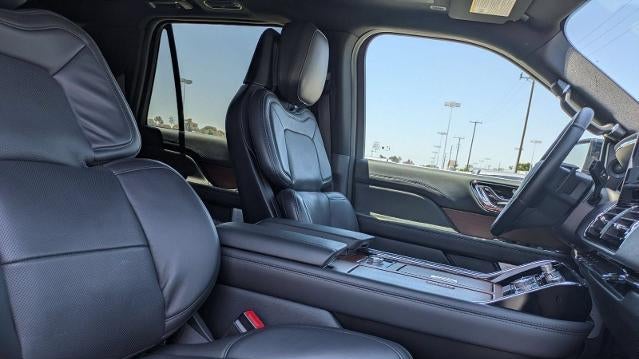 2023 Lincoln Navigator L Reserve
