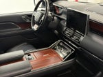 2023 Navigator L Thumbnail 12