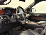 2023 Navigator L Thumbnail 18