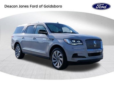 Photo of a 2024 Lincoln Navigator L 4X4 Reserve 4DR SUV for sale