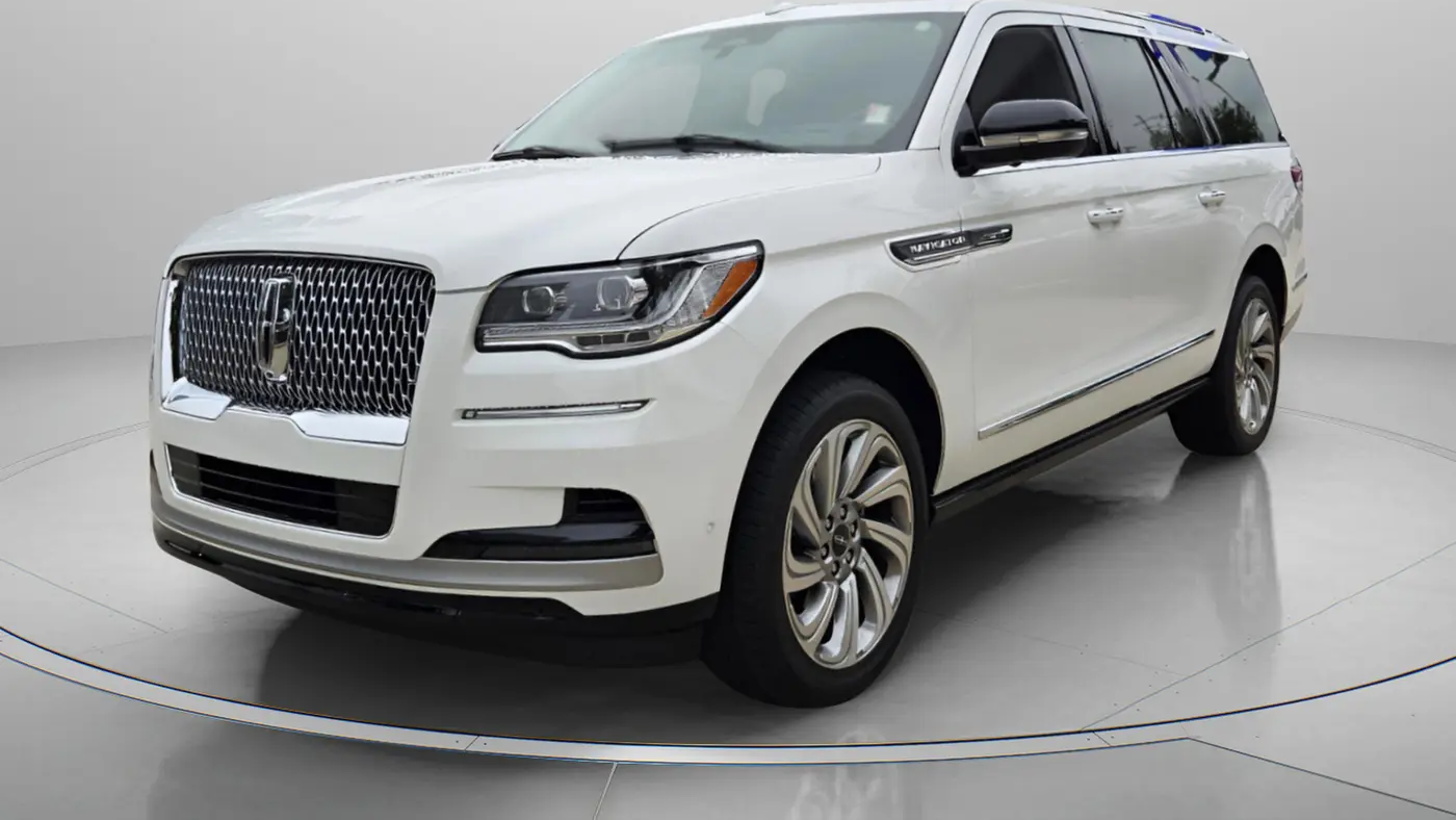 Preowned 2024 Lincoln Navigator L Reserve for Sale