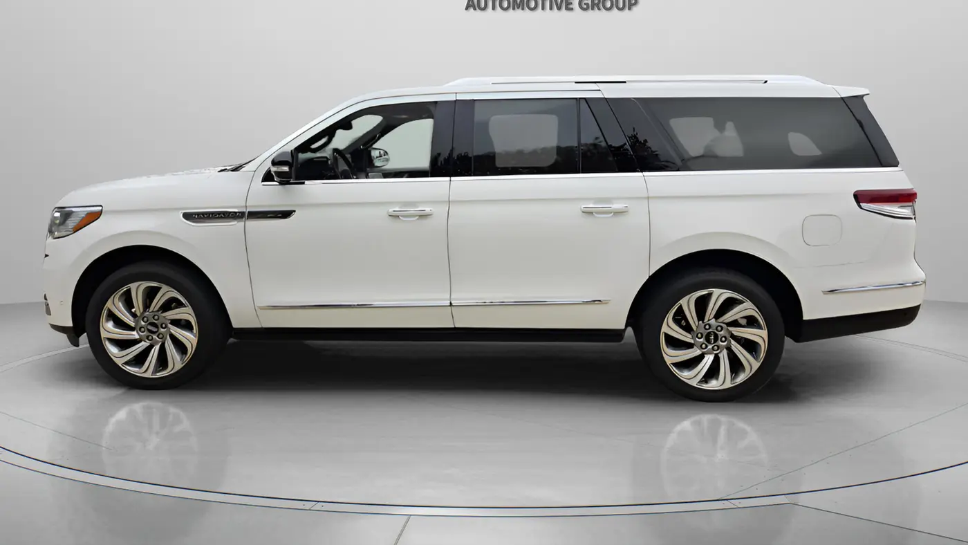 2024 Lincoln Navigator L Reserve
