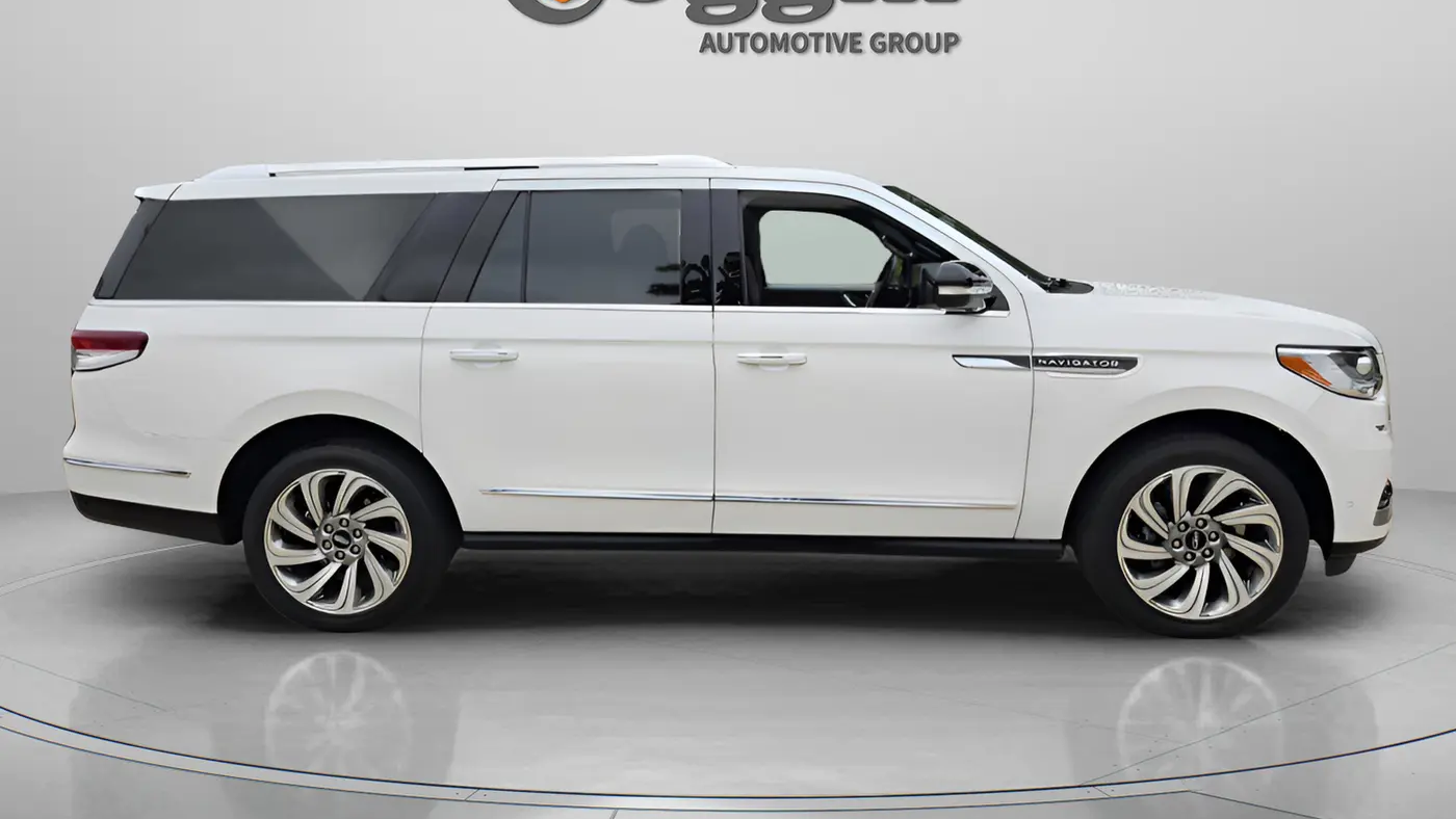 2024 Lincoln Navigator L Reserve