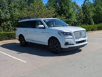 2024 Navigator L Thumbnail 1