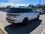 2024 Navigator L Thumbnail 4