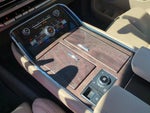 2024 Navigator L Thumbnail 25