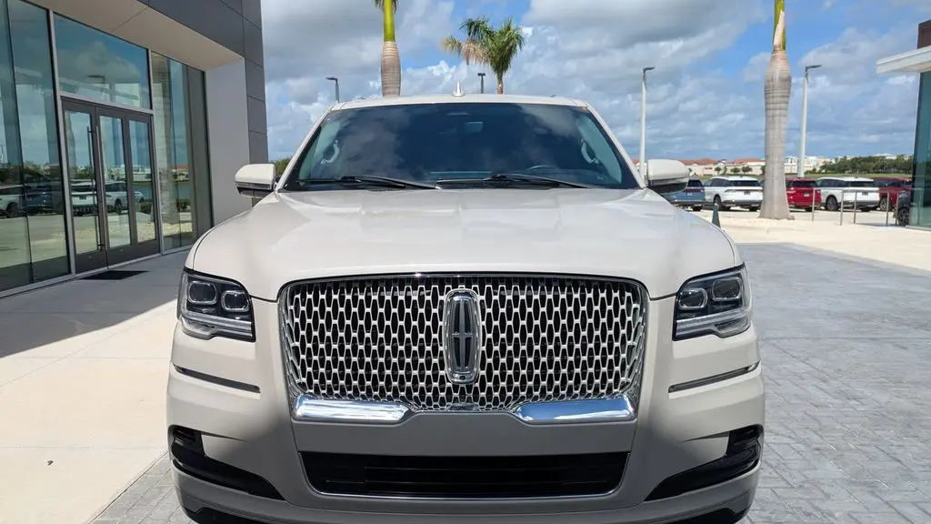 2024 Lincoln Navigator L Reserve