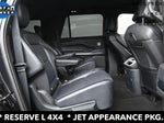 2025 Navigator L Thumbnail 14