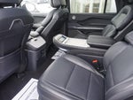 2025 Navigator L Thumbnail 10