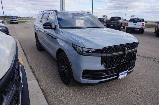 2025 Lincoln Navigator - $89,999