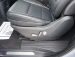 2025 Navigator L Thumbnail 11