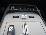 2025 Navigator L Thumbnail 24