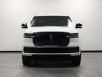2025 Navigator L Thumbnail 8