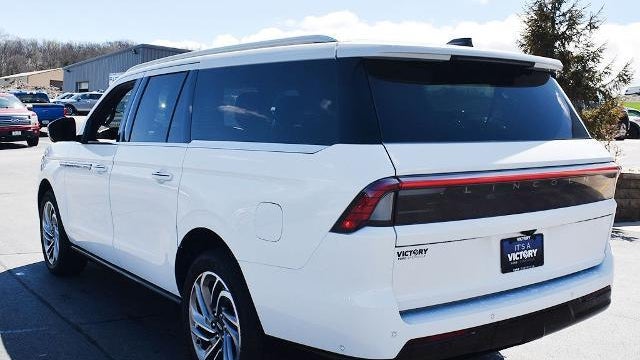 2025 Lincoln Navigator L Reserve