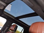 2025 Navigator L Thumbnail 8
