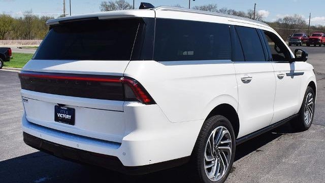 2025 Lincoln Navigator L Reserve