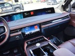 2025 Navigator L Thumbnail 18