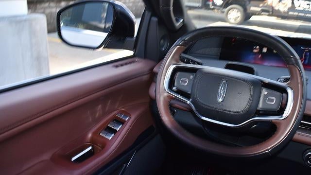 2025 Lincoln Navigator L Reserve