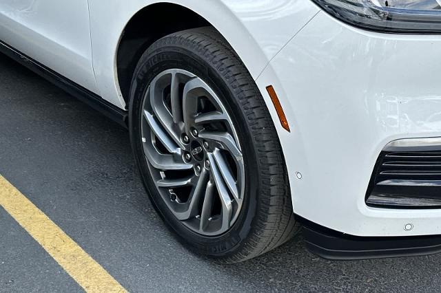 2025 Lincoln Navigator - $73,594