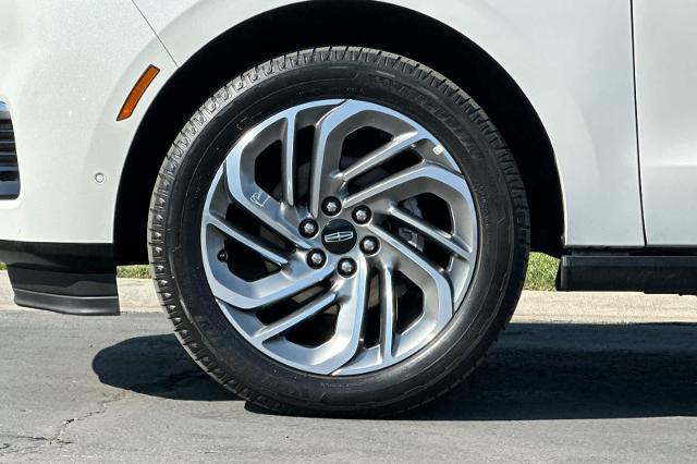 2025 Lincoln Navigator - $73,594